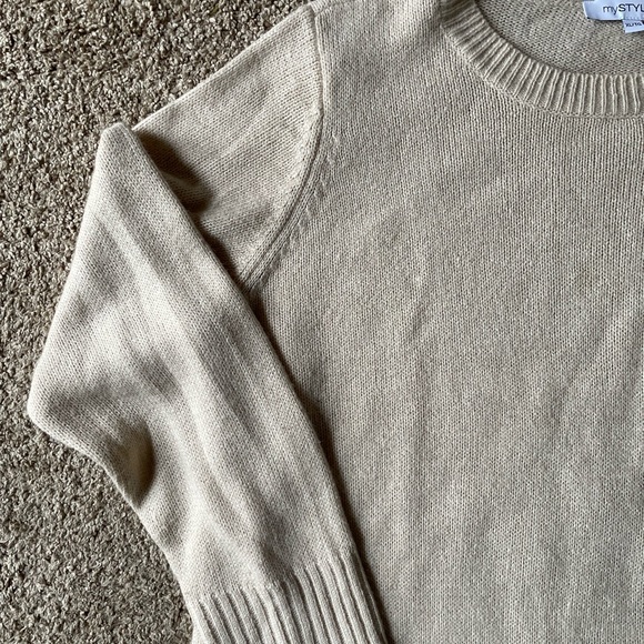 Beige Sweater XL - Picture 2 of 2